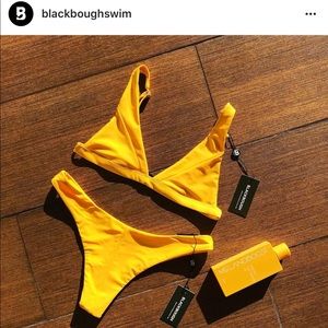 Blackbough swimsuit set
